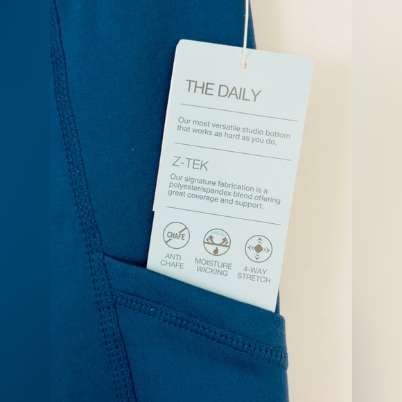 Z by Zella - Girls Navy(Denim) High Waist Biker Shirts, Side Pockets M(8… - Picture 4 of 6